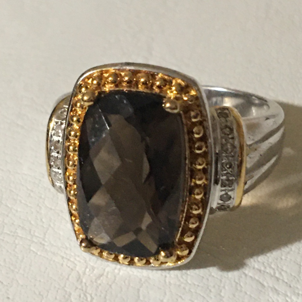 Wonderful Sterling Silver Ladies Ring Size 10